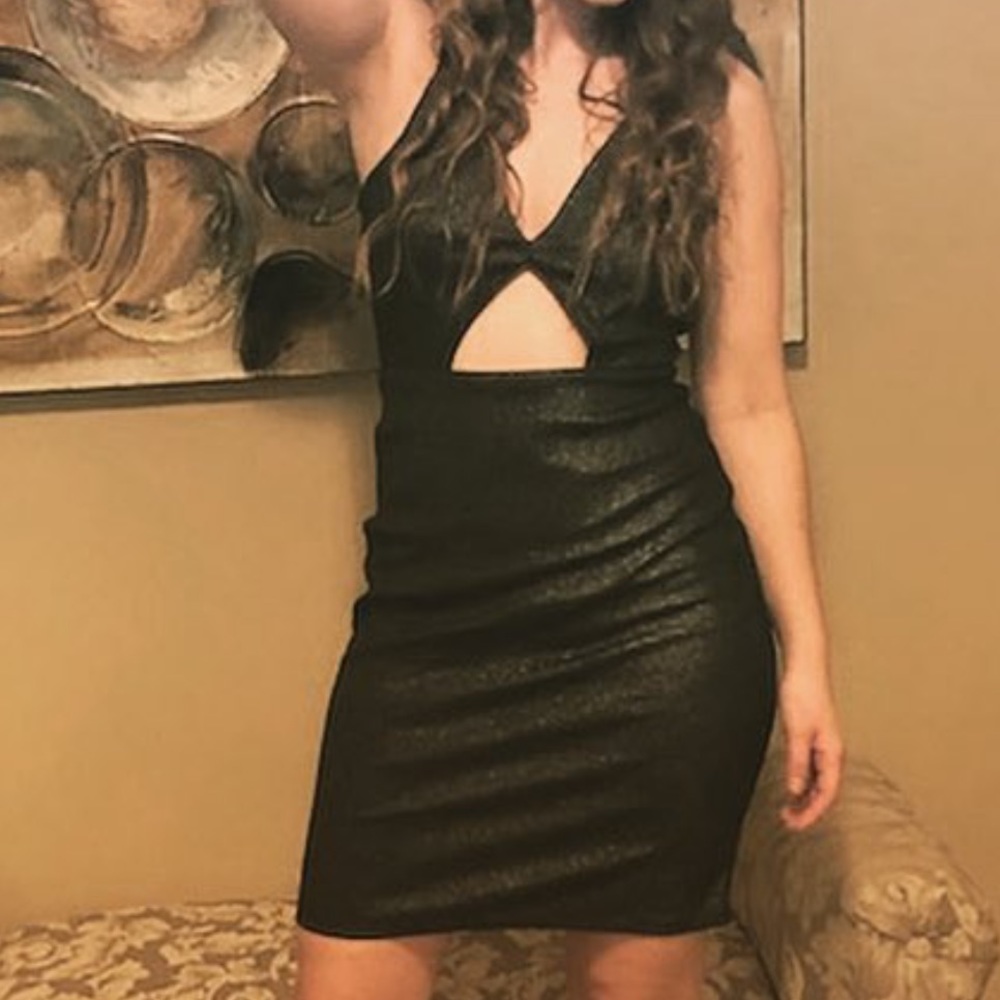 Black and Silver Keyhole Body-con Dress